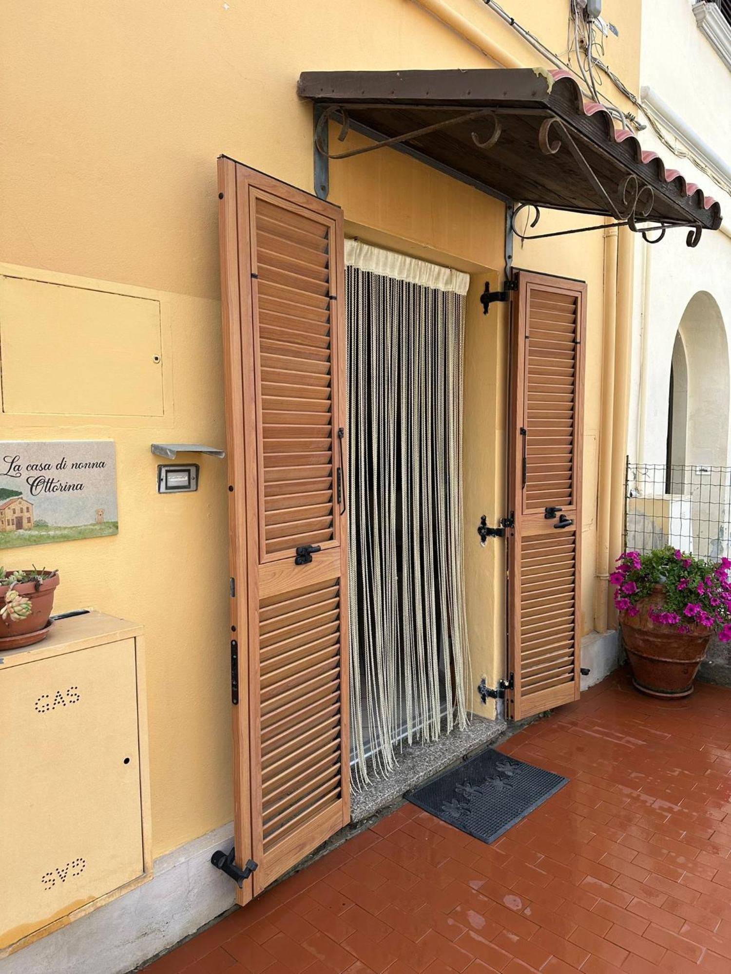 Апартаменти La Casa Di Nonna Ottorina Вентурина-Терме Екстер'єр фото
